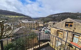 Beautiful 2 Bedroom With Patio And Amazing Views